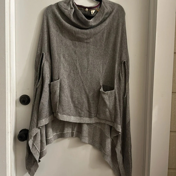 Anthropologie Moth Madison Park Long poncho grey xs/s - Picture 2 of 7